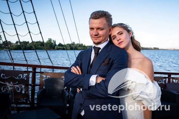 Свадьба на теплоходе в августе-фото-2